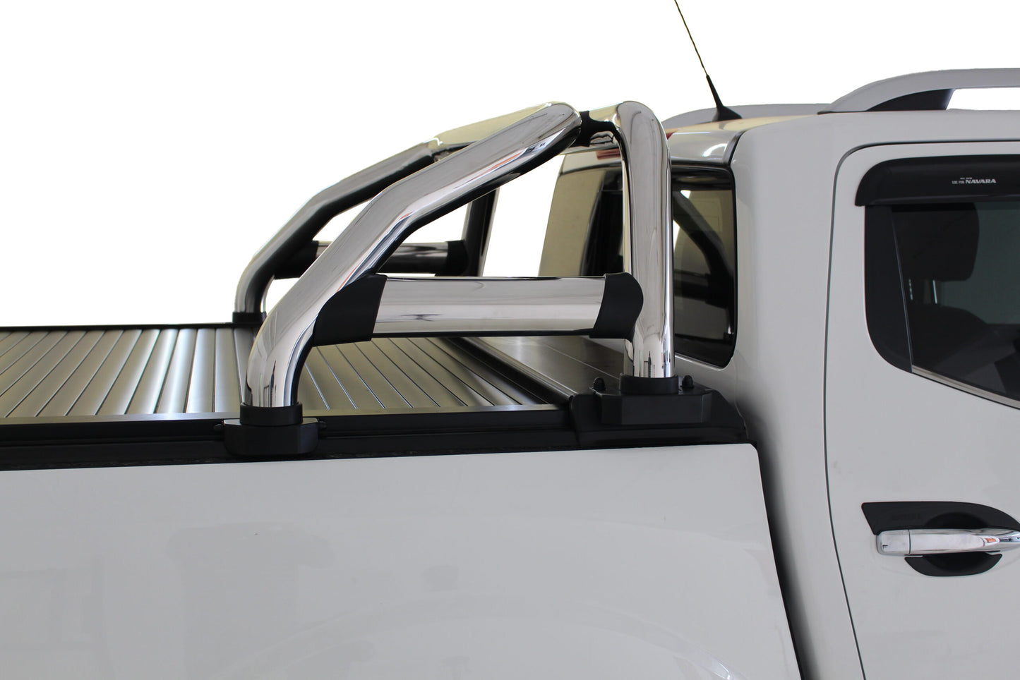 Artav Securi Lid Sports Bar Stainless for use on Nissan Navara Double Cab Model 2021 >