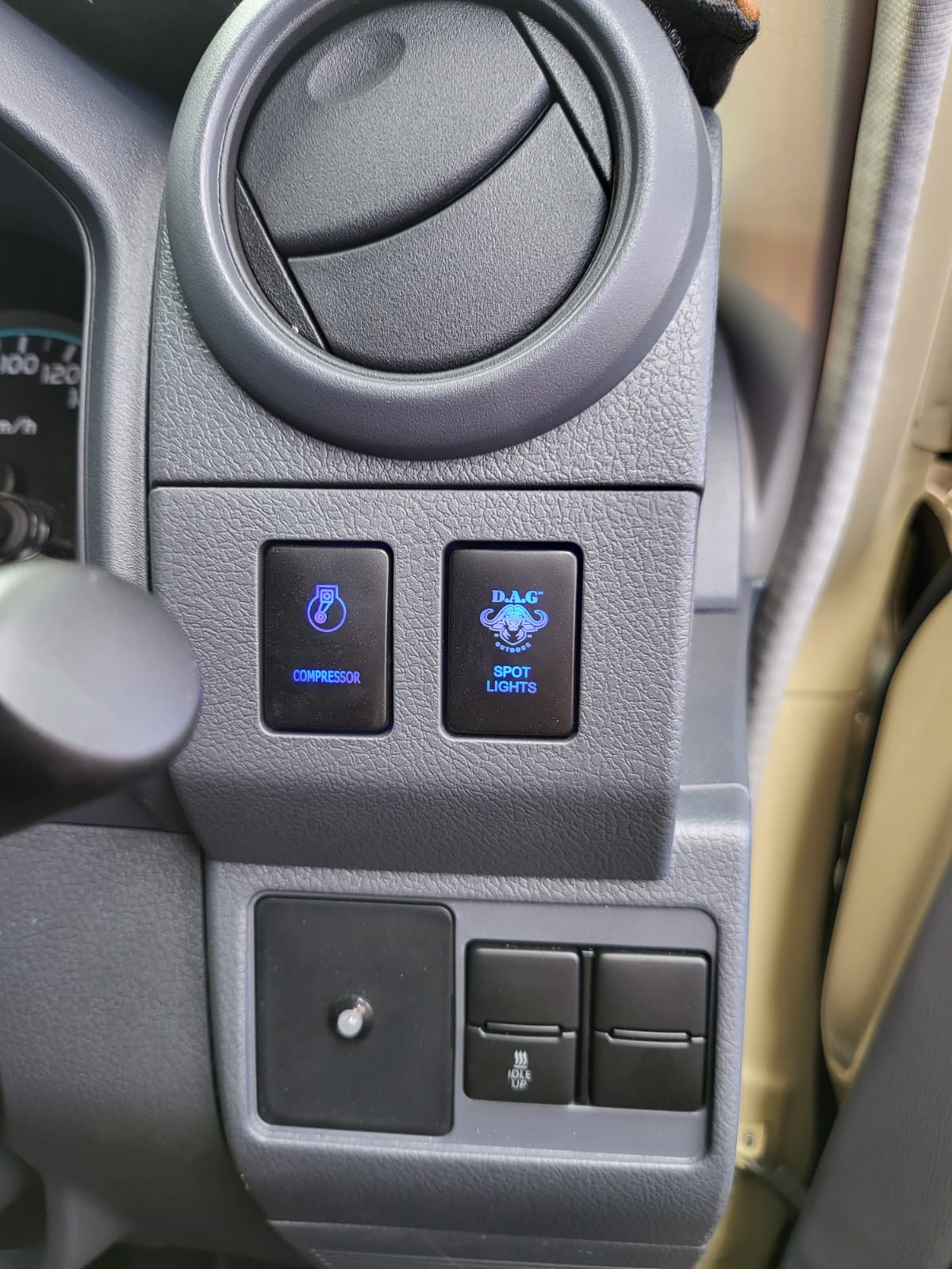 Toyota Hilux Revo Spotlight Switch (32x20mm)