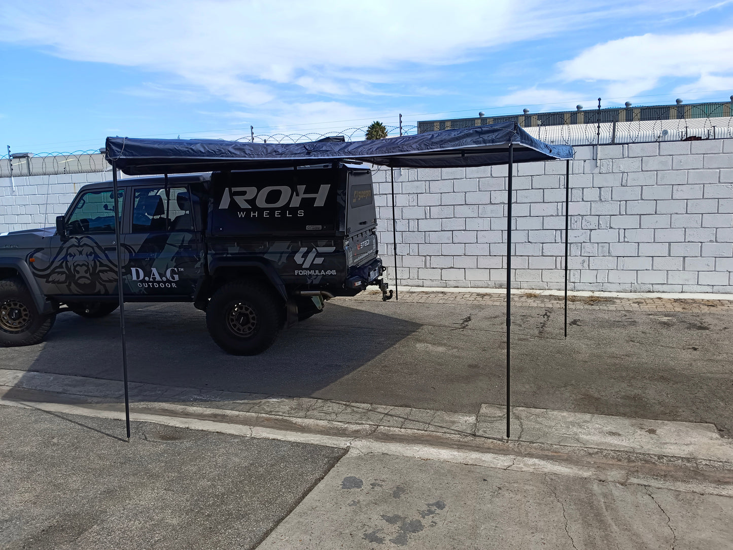 XL 2.5M 270 Degree Buffalo Wing Awning