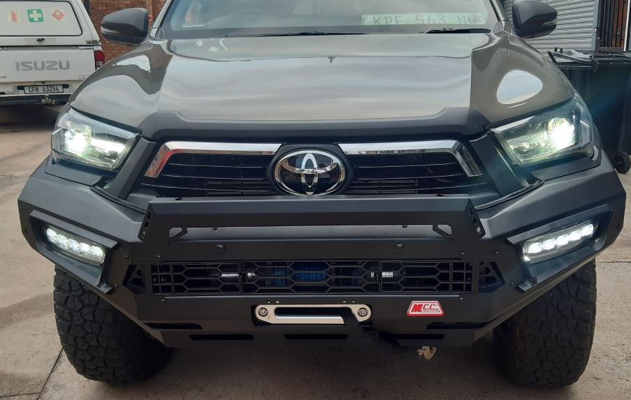 TOYOTA: HILUX LEGEND or RAIDER GD6 Bumper Replacment