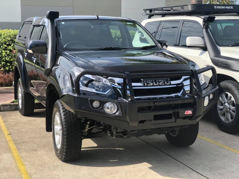 ISUZU: (OLDER SHAPES) + RT50, RT85 & D-MAX ISUZU GEN 7 Bumper Replacement