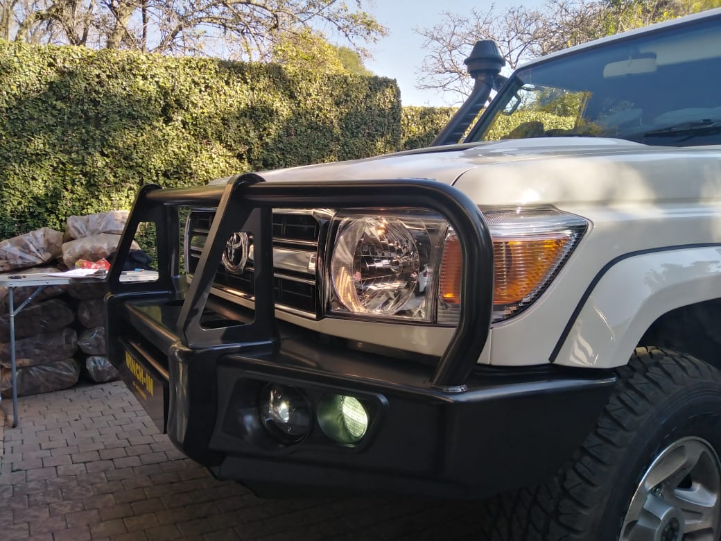 TOYOTA: LANDCRUISER Bumper Replacment