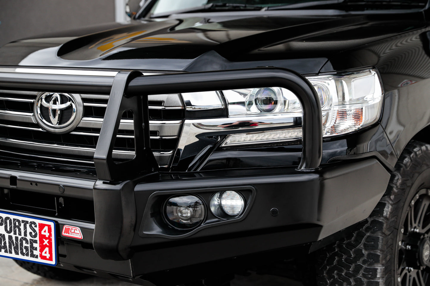 TOYOTA: LANDCRUISER Bumper Replacment