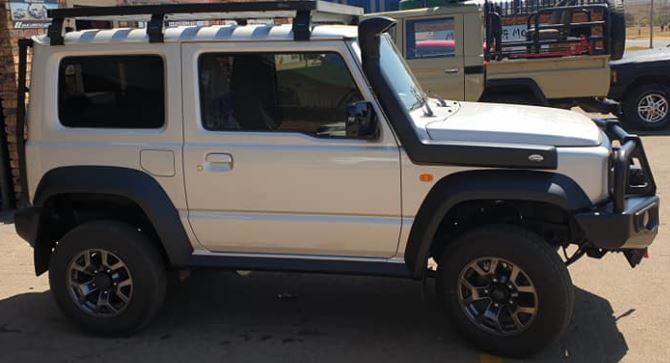 SUZUKI: JIMNY Bumper Replacment
