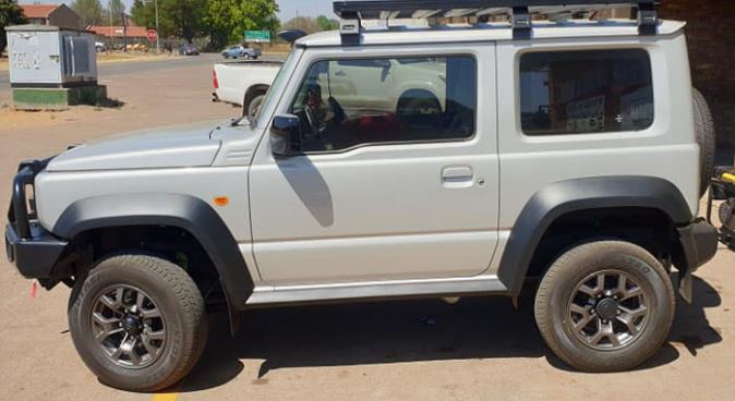 SUZUKI: JIMNY Bumper Replacment