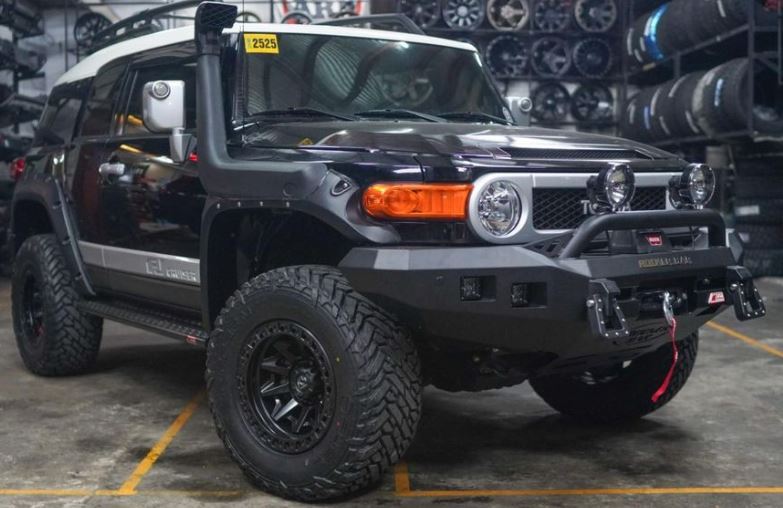 TOYOTA: FJ CRUISER Bumper Replacment