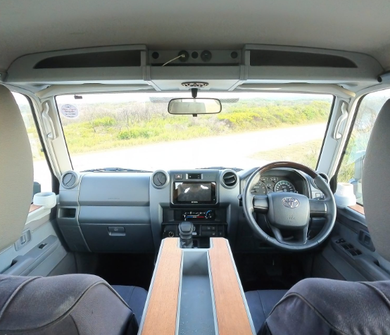 Bushindaba Land Cruiser 79 Full Face Roof Console S/C Black (2024+)