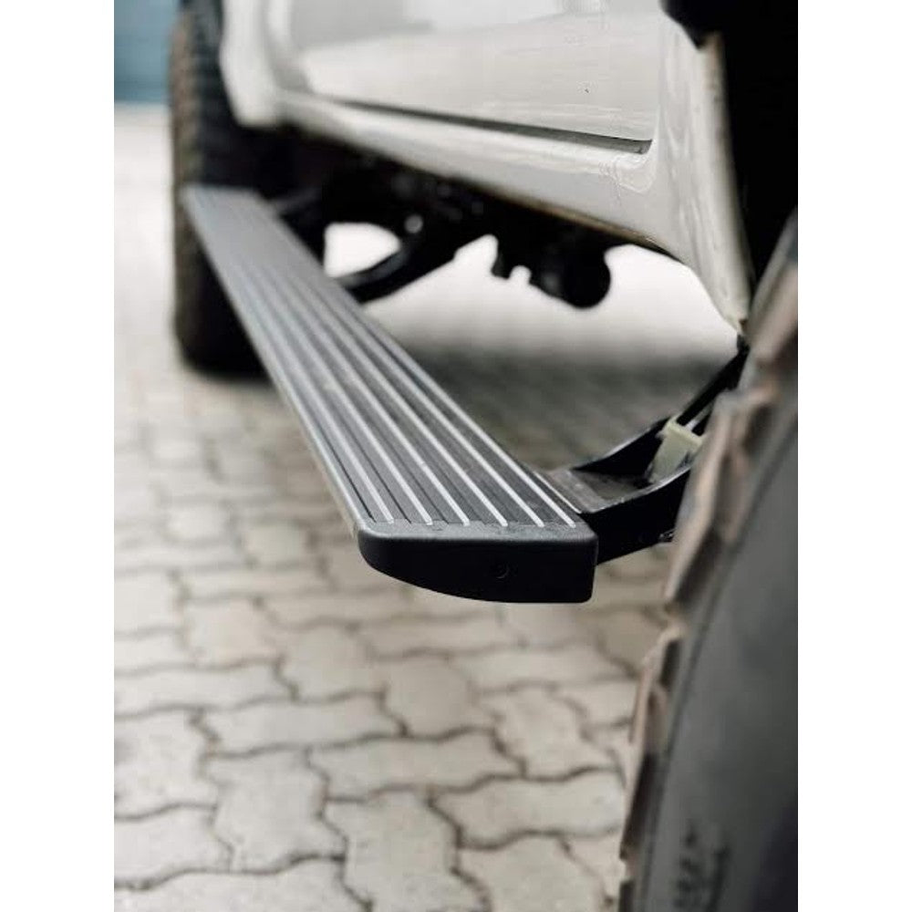 Hilux Revo Electric Side Steps (2015-2019)