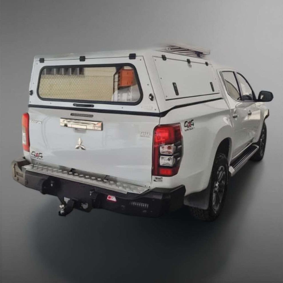 TRITON MR SERIES 2019 to 2025: ROCKER REAR REPLACEMENT BUMPER WITH TOWBAR
