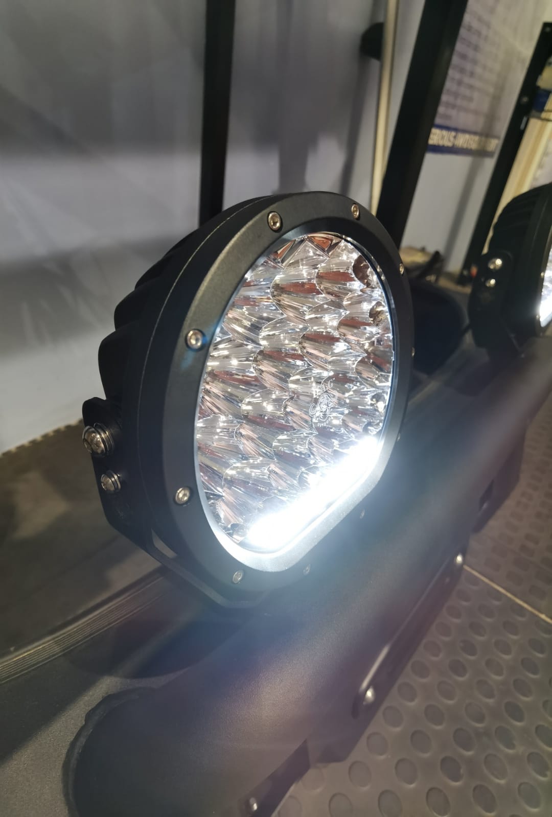 7'Spotlights Incorporated Daytime Running Light
