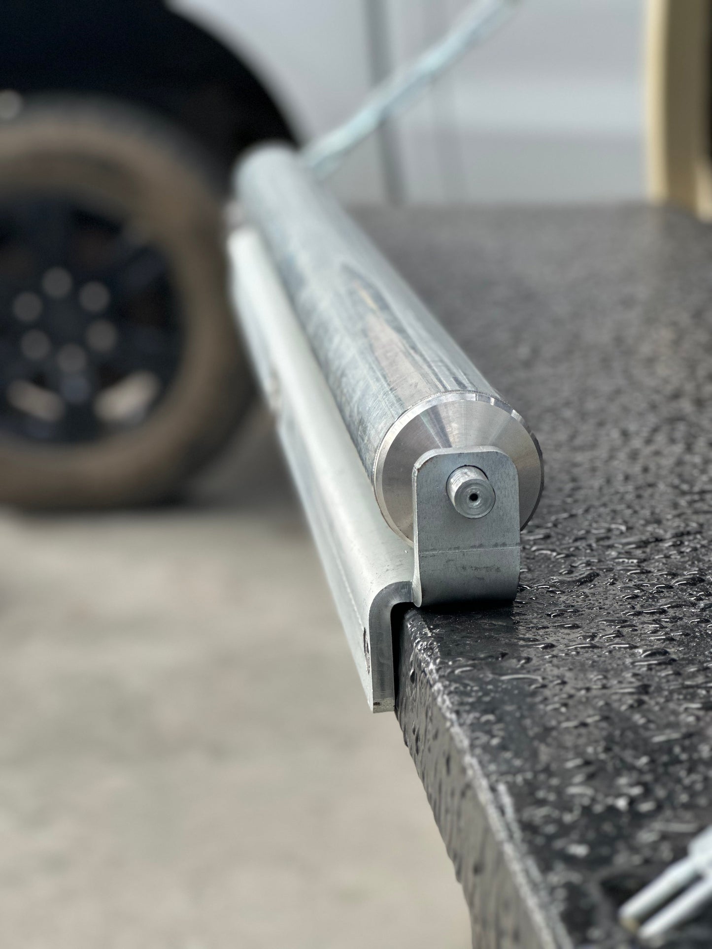 Tailgate Roller