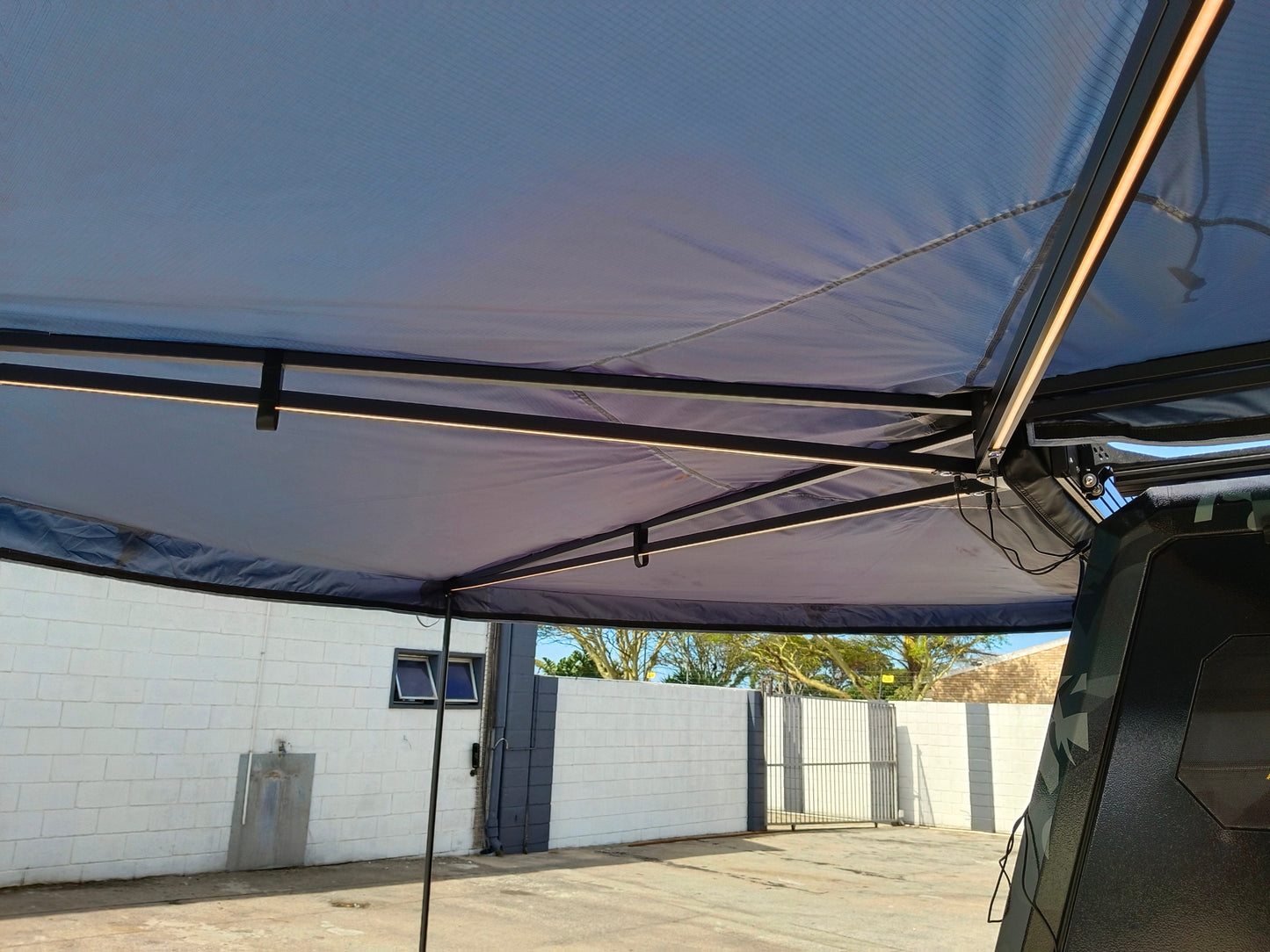 XL 2.5M 270 Degree Buffalo Wing Awning
