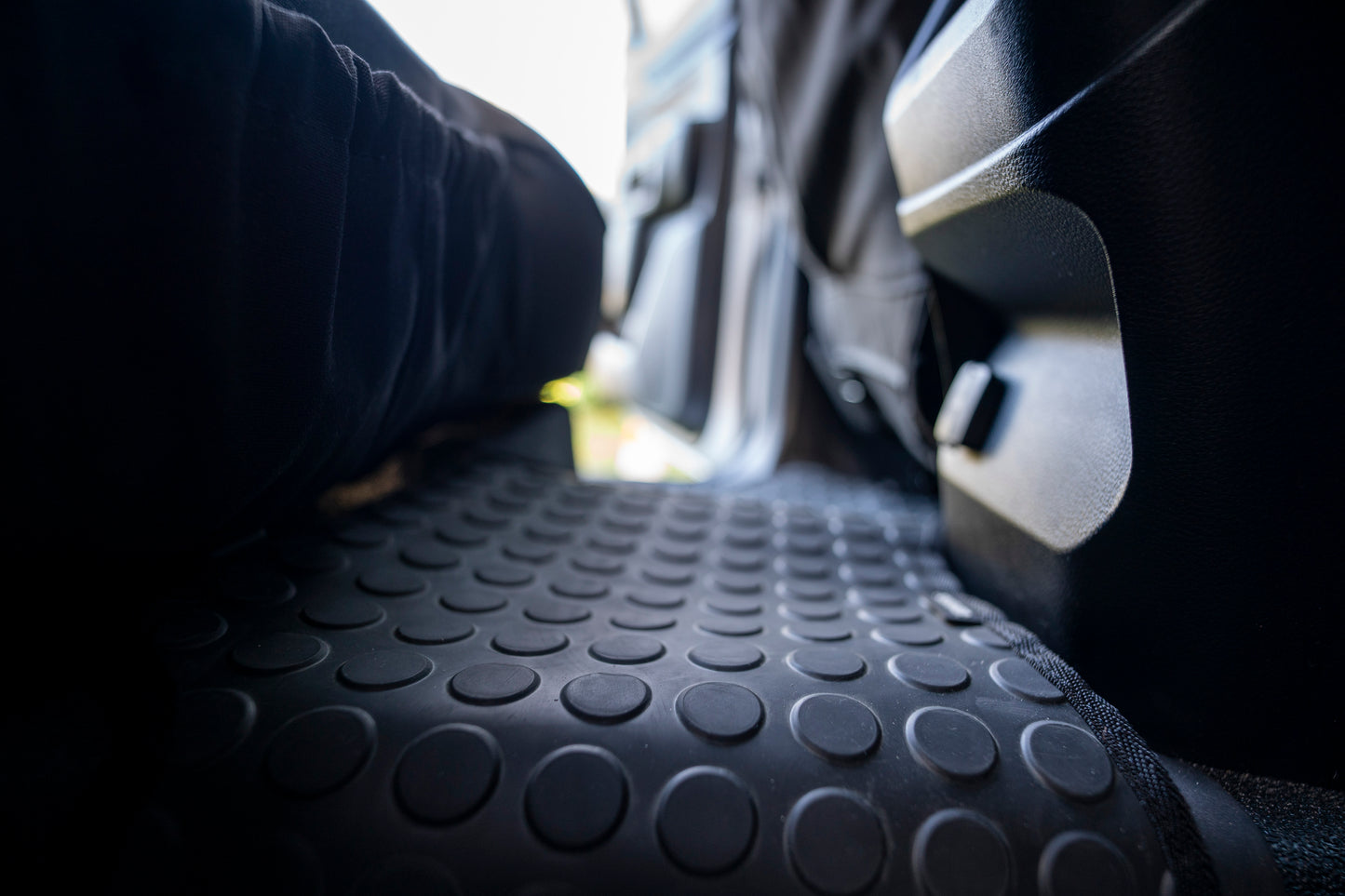 NISSAN - PATROL GRX (11/2004 to present) - Row 1 - FLOOR MATS