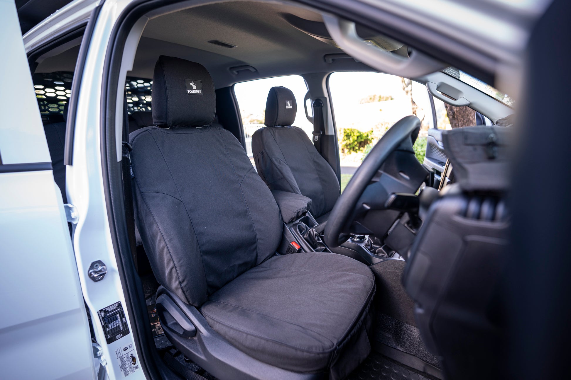 "FORD - RANGER T6 Double Cab (2012-2015); 2 fronts with/-out SRS Airbags, headrests & centre console - SEAT COVERS"