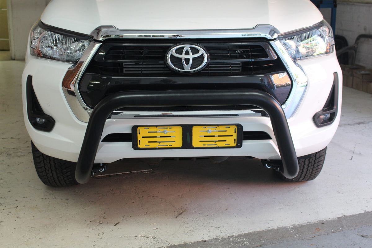 Toyota Hilux Fleet Nudge Bar Black 2016 >