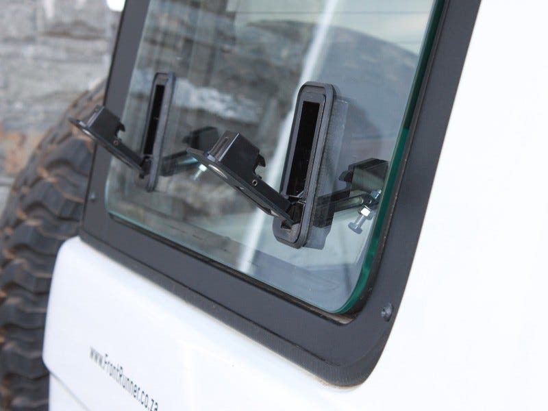Toyota Land Cruiser 76 Gullwing Window / Right Hand Side Glass (2007-Current)