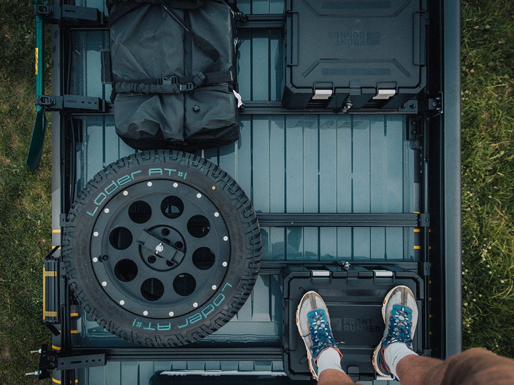 Mercedes-Benz Sprinter (L1H2/144in SWB/high Roof) (2007-Current) Slimpro Roof Rack Kit