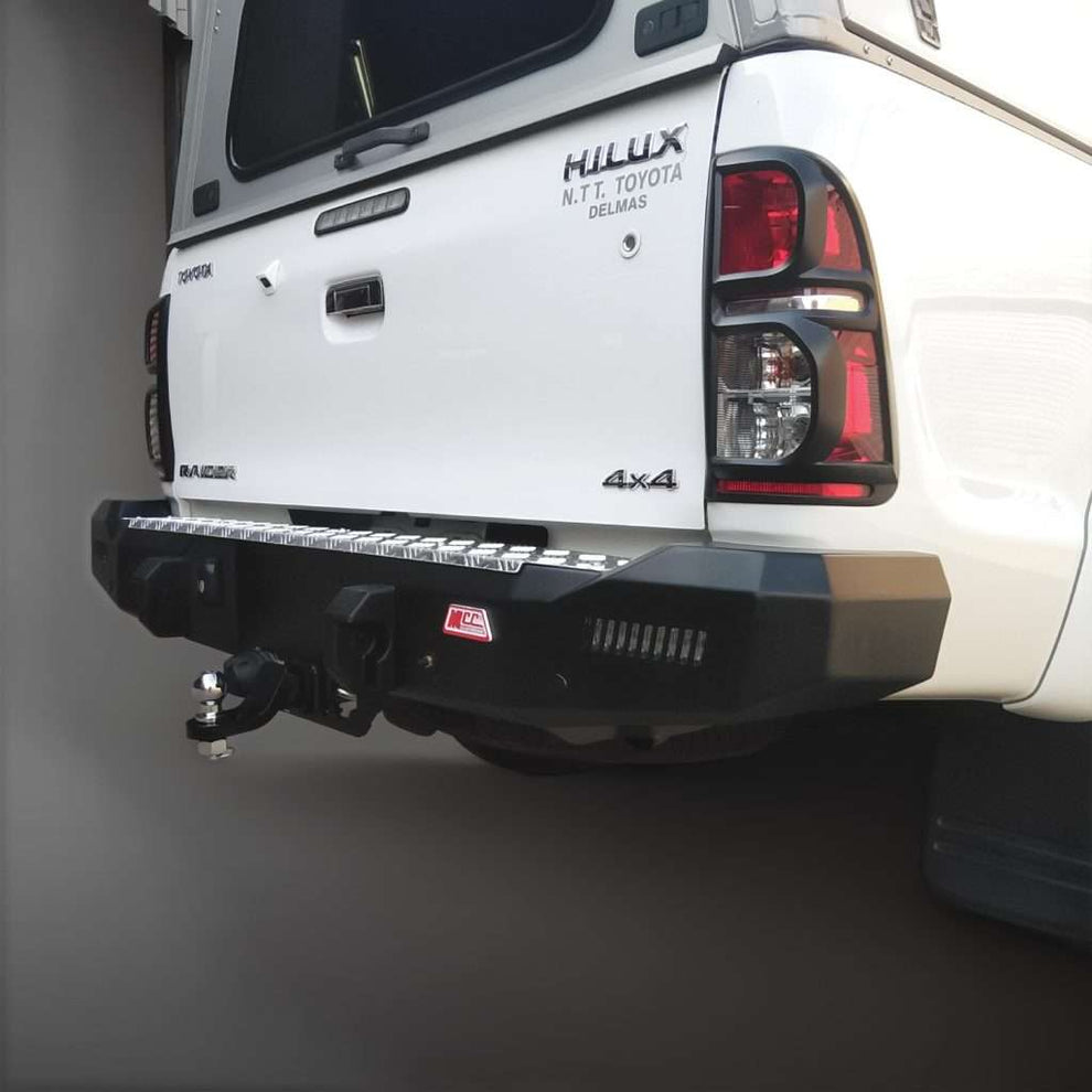 HILUX D4D 2005 - 2016: ROCKER REAR REPLACEMENT BUMPER WITH TOWBAR