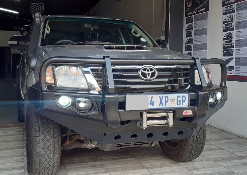 TOYOTA:  HILUX VIGO D4D Bumper Replacment